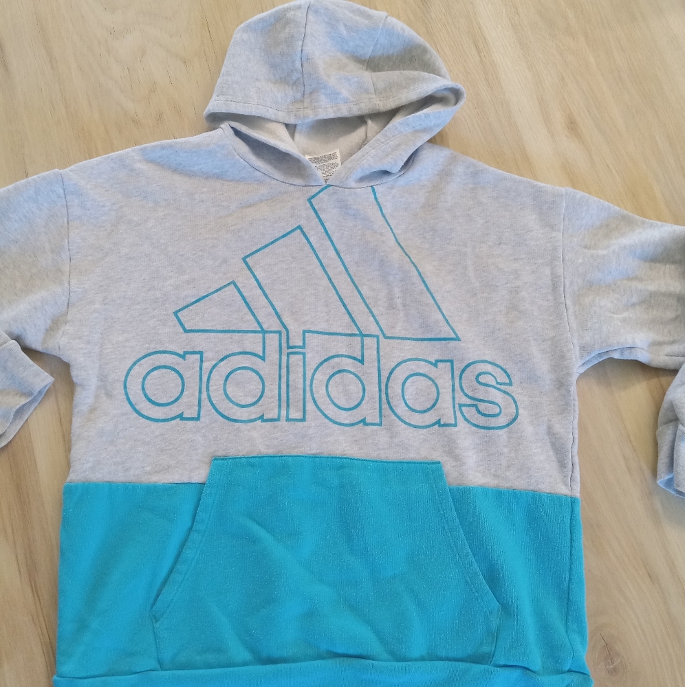 Adidas Sweatshirt